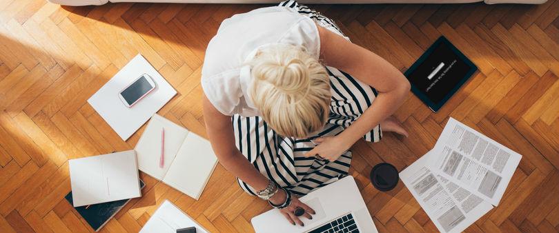 Procrastination structurée : 12 façons de « travailler » en regardant vos séries préférées