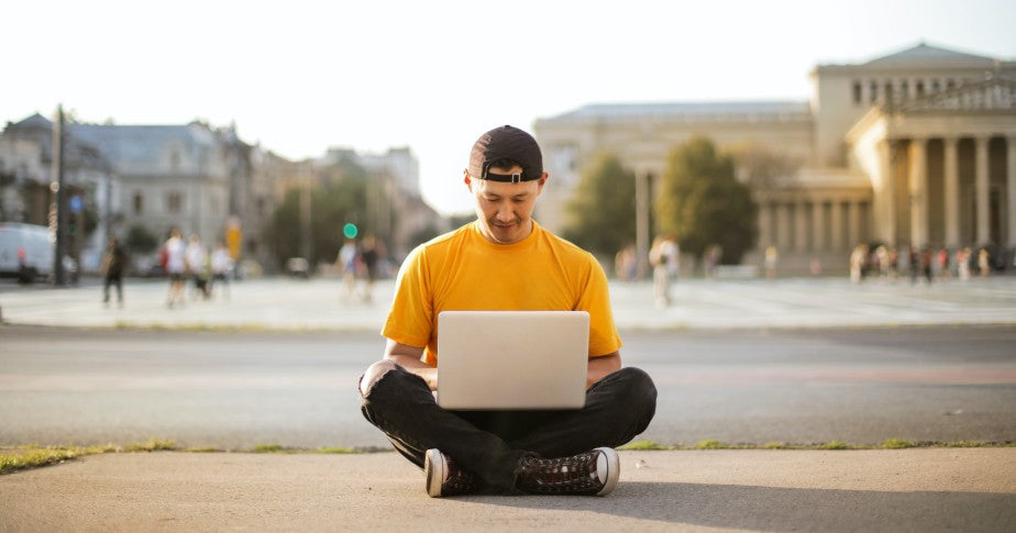 Reconversion professionnelle, et si vous envisagiez le e-commerce ?