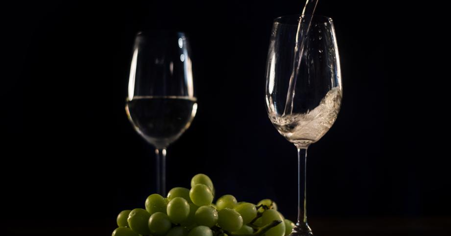 Comment vendre du vin en ligne en 2024